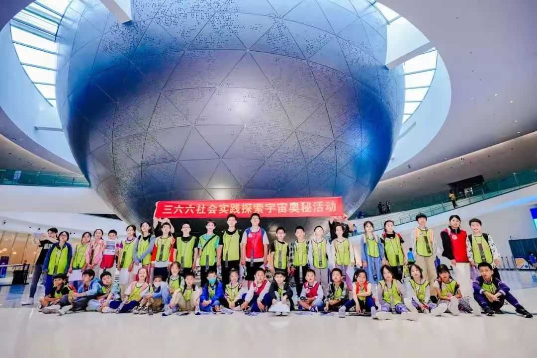 5d371e0ca0065ae6c7a55d252a66ba4.jpg